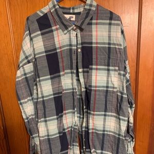 Old navy plaid top. Size 2X